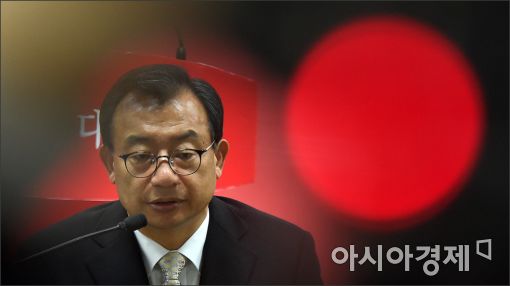 [포토]남경필·김용태, 탈당후 이정현 기자간담회