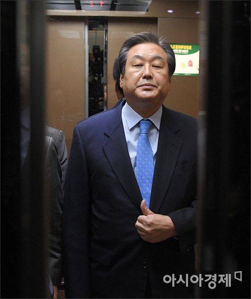 [포토]대선 불출마 선언한 김무성 전 대표
