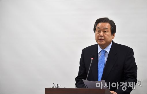[포토]김무성 전 대표, 긴급 기자회견
