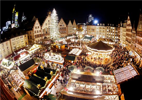 [포토]"독일 크리스마스 시장에 놀러오세요~"