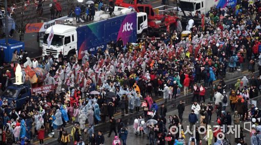 [포토]박근혜 퇴진 촛불집회에 참석한 종교계 