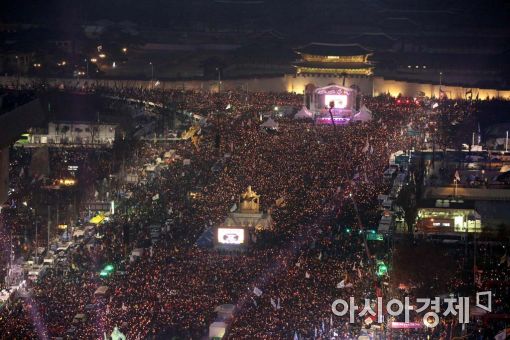 [포토]꺼지지 않는 국민의 촛불 