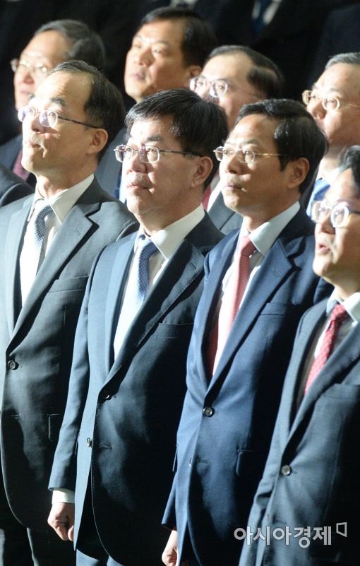 [포토]법무부 장관 이임식 참석한 이영렬 본부장 