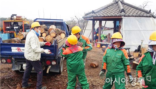 영암군, 사랑의 땔감 나누기