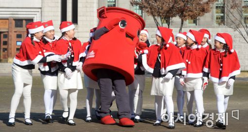 [포토]'겨울은 자선냄비와 함께'