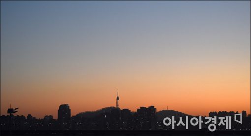 [포토]붉게 물드는 서울 하늘