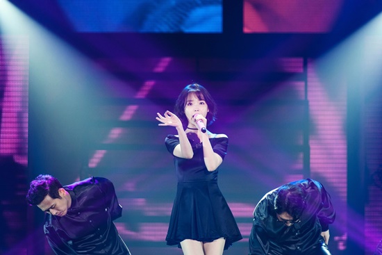 아이유 콘서트, 이게 바로 9년차 아티스트의 진가(종합)