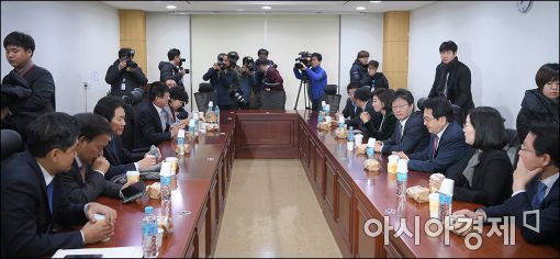 [포토]탄핵 코앞, 비박계 비상시국회의