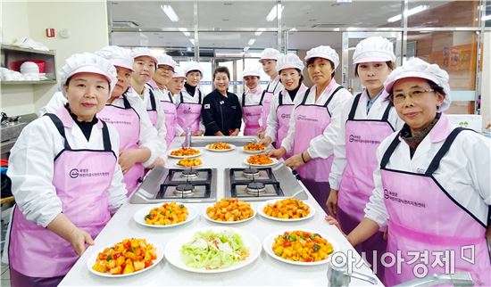 곡성군, 안전한 어린이 먹거리 위해 발 벗고 나서