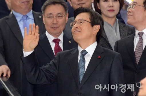 [탄핵 가결]황 총리, '대통령 권한대행' 직무 돌입