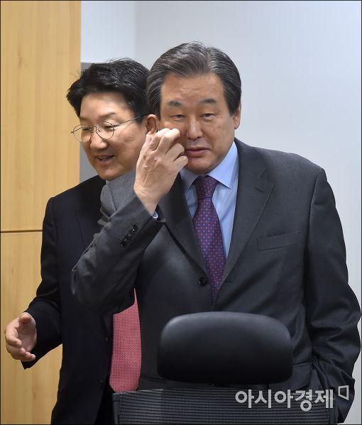 [포토]비상시국회의 참석하는 김무성 전 대표