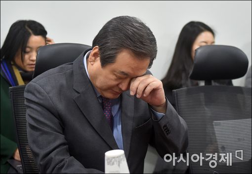 [포토]김무성 전 대표의 눈물(?)