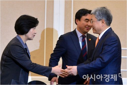 [포토]인사 나누는 추미애·김동철