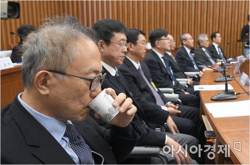 [포토]속 타는 차광렬 차병원 회장