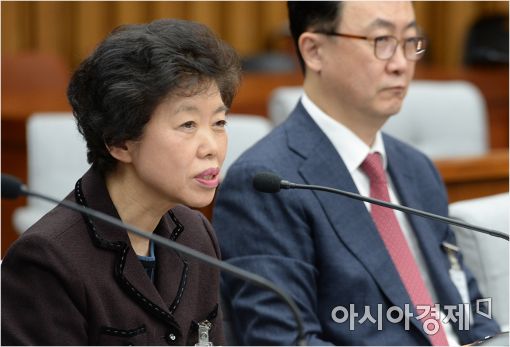 [포토]답변하는 이임순 교수