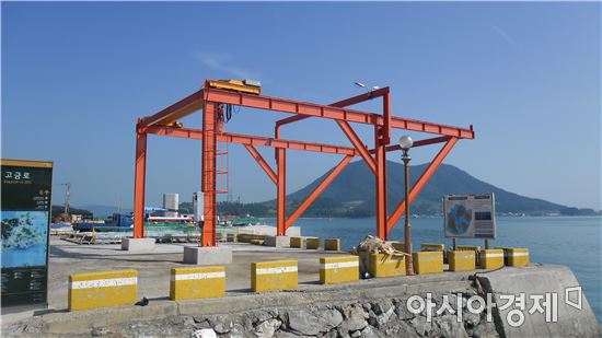 완도군, 인양기 및 부잔교 설치 등 어업생산 기반시설 확대
