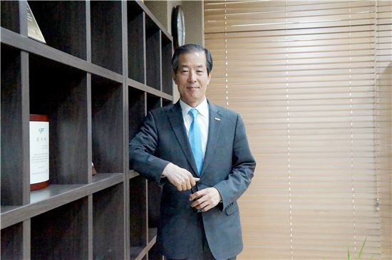 '아동내의' 30년 개척정신…깐깐한 '코스트코'도 인정