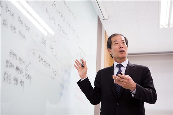 '아동내의' 30년 개척정신…깐깐한 '코스트코'도 인정