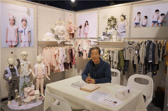 '아동내의' 30년 개척정신…깐깐한 '코스트코'도 인정