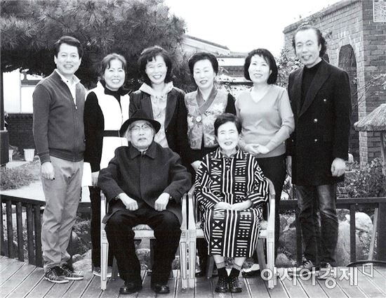 동신대 조진호 교수, 용곡예가(龍谷藝家) 가족전 개최