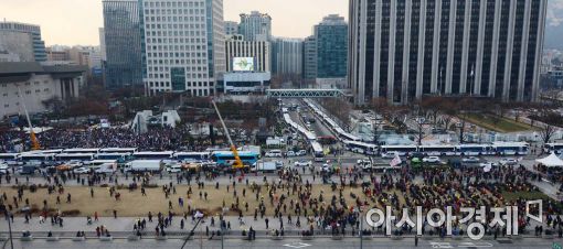 [포토]같은 광장 다른 외침 