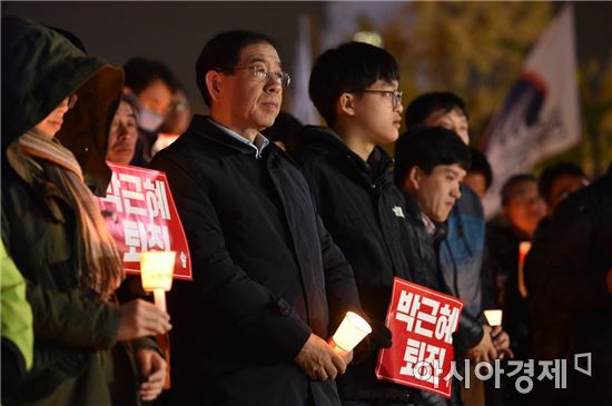 [8차 촛불집회]광주 간 박원순 "정권 교체 앞장 설 것"
