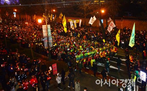 [포토]총리공관 향하는 세월호 유가족들 