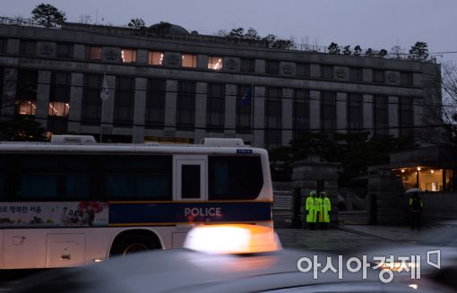 [포토]차벽 설치된 헌법재판소