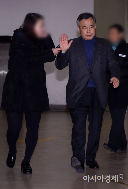 [포토]질문 거부하는 박영수 특검