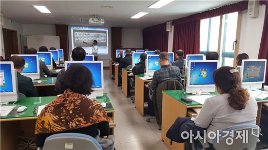 담양군 ‘선도 농업인 지름길’ 정보화 교육 실시