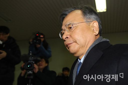 삼성 '뇌물죄' 한달간의 수사…특검, 전략수정 불가피