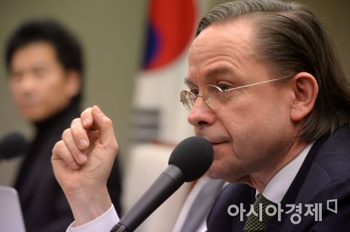 [포토]쟝 페니코 "위작 틀림없다"