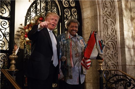 ▲도널드 트럼프 미국 대통령 당선인(왼쪽)과 돈 킹. (AP=연합뉴스)