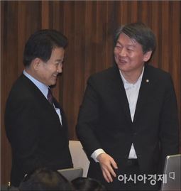 정동영 "安 칩거사태 유감…개혁전선 복귀해야"
