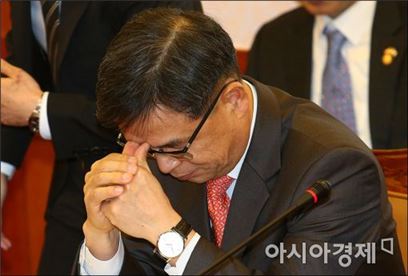 이중환 변호사 “정치 잘 못한다고 탄핵할 수 없어”…네티즌 “법 공부 다시해라”