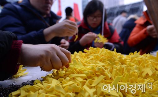 [12·31 촛불집회]10차 촛불집회 "하야 뉴이어"…오후 7시 60만 모여