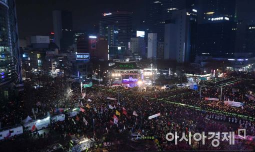 10주만에 모인 1000만 촛불민심…野정치인들도 거리로(종합)