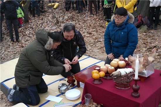 [신년사]강태선 블랙야크 회장 "글로벌 브랜드로 확고한 입지 다질 것"
