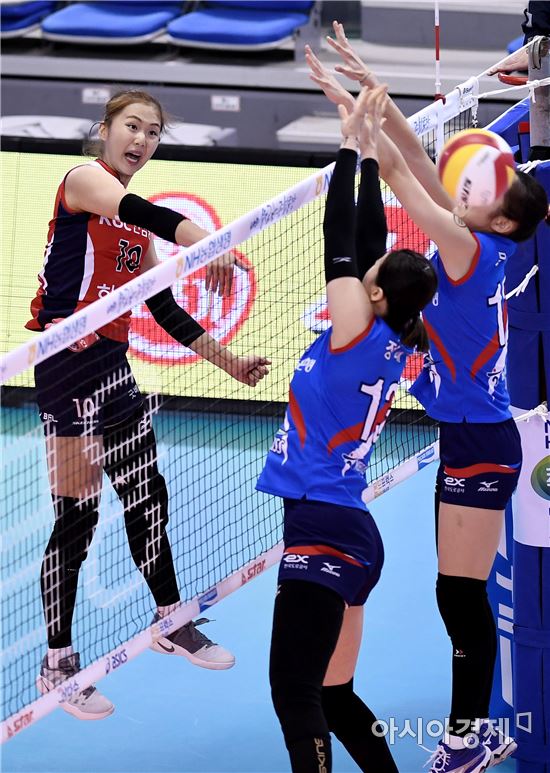 [포토]최수빈, '블로킹 뚫었어!'