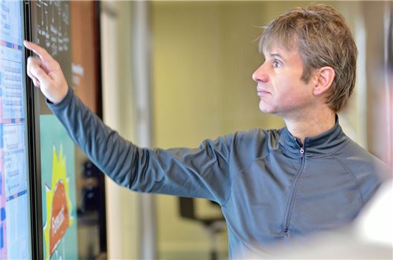 AI, 당신의 우울증도 알아챈다… IBM, 5년 내 삶 변화시킬 5가지 기술 선정