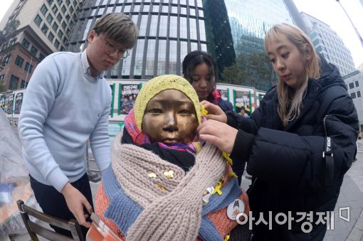 日, '소녀상' 보복 총공세…국회, 소통 창구조차 구성 못해