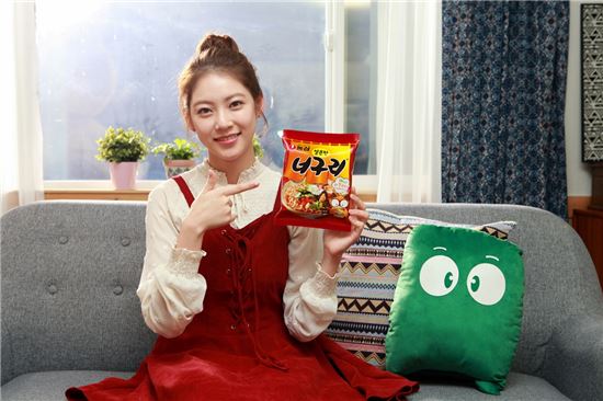 농심, 오동통해진 면발과 깊어진 국물…새로워진 너구리 출시