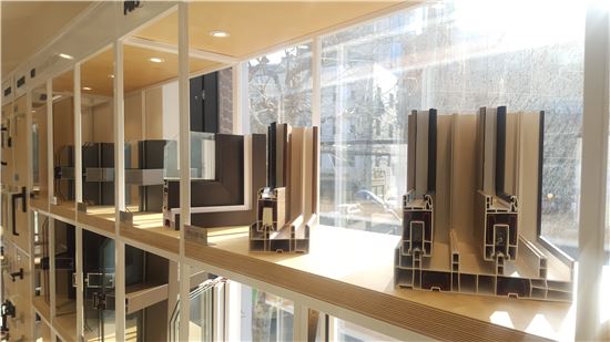 이건, 직영 전시장으로 건자재 O2O 플랫폼 물꼬