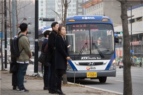 11일 첫 운행 KTX광명역~사당역 셔틀 버스…수도권 남부 새 교통허브로