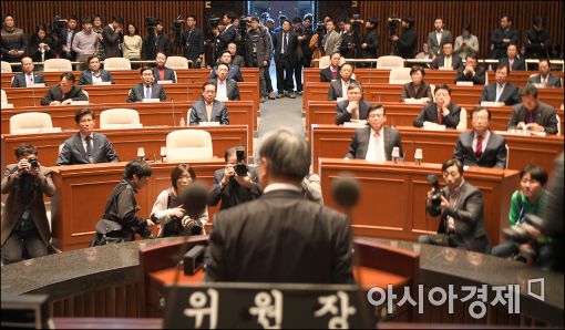 [단독]새누리당 탈당파 의원들 조찬회동…'도로 친박당' 분위기에 우려(종합)