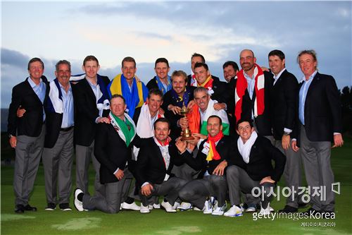 '유럽의 힘' 유러피언(EPGA)투어가 올해는 '롤렉스시리즈'를 앞세워 미국프로골프(PGA)투어와 경쟁한다.
