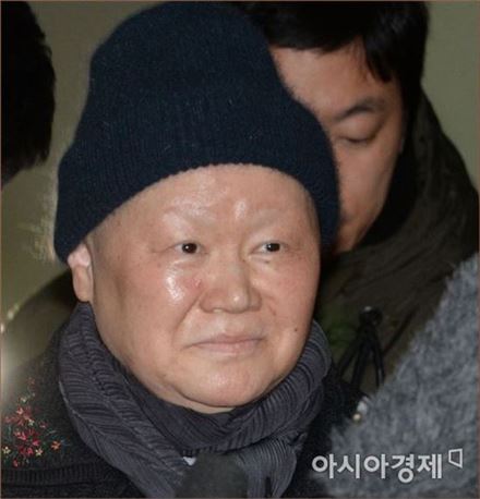 '정유라 입시·학사비리' 김경숙 전 이대 학장 구속