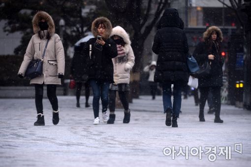 [오늘날씨]전국 최강 한파, 서울 아침 최저기온 영하 11도