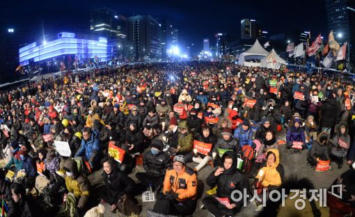 [12차 촛불집회]"재벌개혁·6월항쟁 완성"…한파 속 열기(종합)