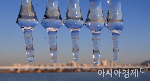 [포토]'한파 속 고드름'